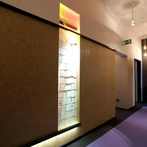 https://hotel-cristall-frankfurt-city.hotelsheidelberg.net