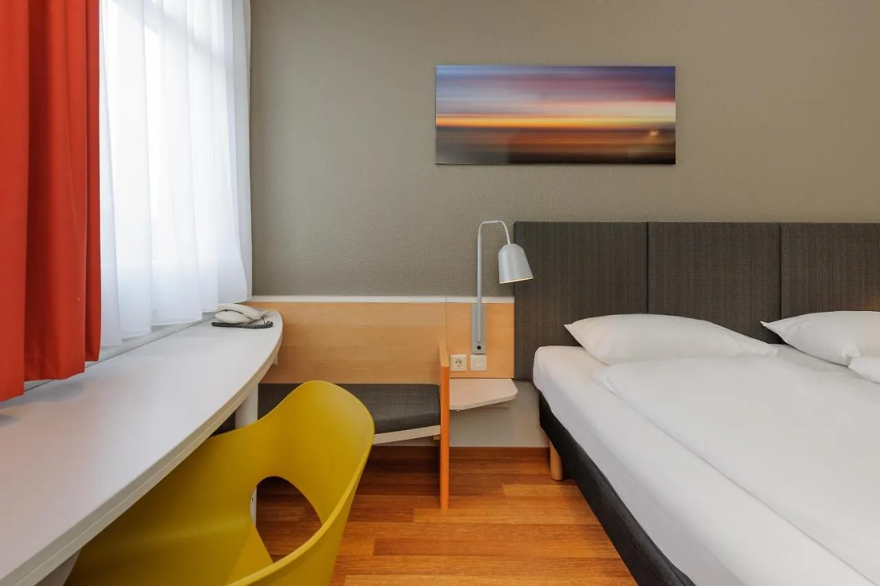 Ibis Hotel Frankfurt Messe West Frankfurt am Main 3*,